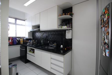 Apartamento à venda com 127m², 2 quartos e 2 vagasCozinha