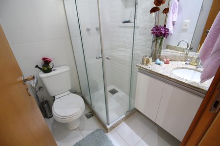 Apartamento à venda com 127m², 2 quartos e 2 vagasBanheiro Social