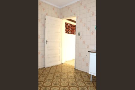 Casa para alugar com 98m², 2 quartos e 2 vagasCozinha