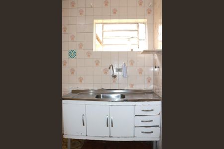 Casa para alugar com 98m², 2 quartos e 2 vagasCozinha