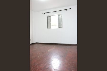 Casa para alugar com 98m², 2 quartos e 2 vagasQuarto 2