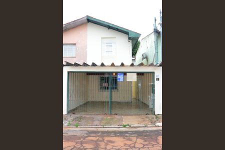 Casa para alugar com 98m², 2 quartos e 2 vagasFachada + Placa 