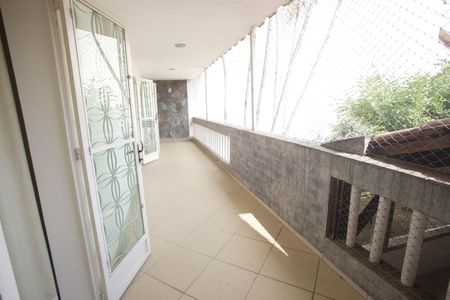 Casa de condomínio à venda com 1017m², 3 quartos e 4 vagasVaranda da Suíte 3
