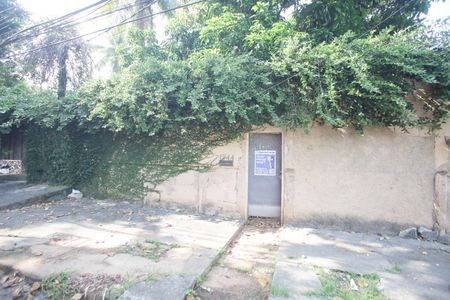 Casa de condomínio à venda com 1017m², 3 quartos e 4 vagasFachada