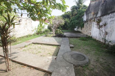 Casa de condomínio à venda com 1017m², 3 quartos e 4 vagasQuintal