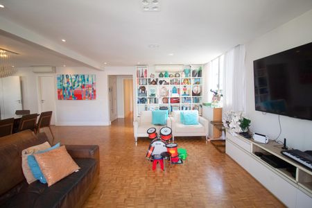 Apartamento à venda com 169m², 3 quartos e 2 vagas Apartamento à venda com 169m², 3 quartos e 2 vagasSala