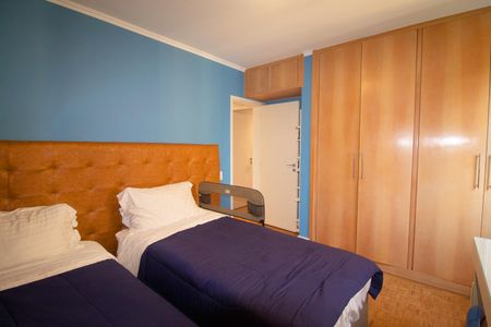 Apartamento à venda com 169m², 3 quartos e 2 vagas Apartamento à venda com 169m², 3 quartos e 2 vagasQuarto