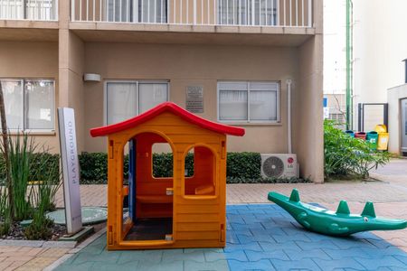 Apartamento para alugar com 37m², 2 quartos e sem vagaÁrea comum - Playground