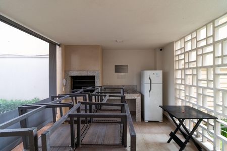 Apartamento para alugar com 37m², 2 quartos e sem vagaÁrea comum - Churrasqueira