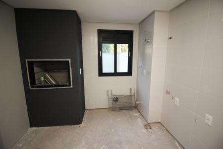 Apartamento à venda com 115m², 3 quartos e 2 vagas Apartamento à venda com 115m², 3 quartos e 2 vagasCozinha e Área de Serviço