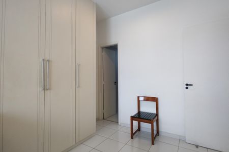 Apartamento à venda com 225m², 3 quartos e 2 vagas Apartamento à venda com 225m², 3 quartos e 2 vagasQuarto 2 - Suíte