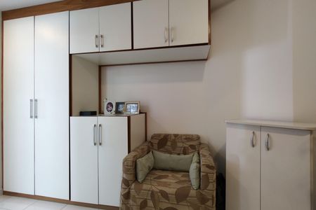 Apartamento à venda com 225m², 3 quartos e 2 vagas Apartamento à venda com 225m², 3 quartos e 2 vagasQuarto 3 - Suíte