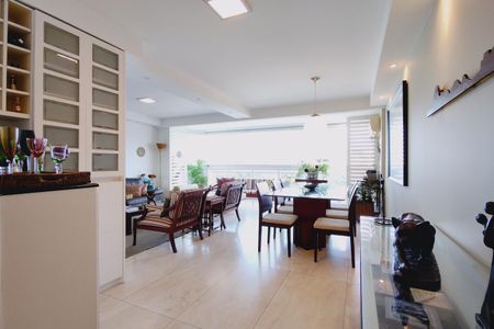 Apartamento à venda com 225m², 3 quartos e 2 vagas Apartamento à venda com 225m², 3 quartos e 2 vagasSala 1