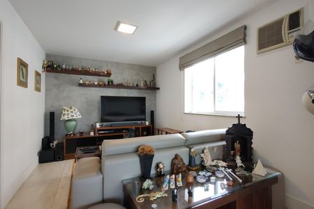 Apartamento à venda com 225m², 3 quartos e 2 vagas Apartamento à venda com 225m², 3 quartos e 2 vagasSala 2