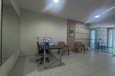 Apartamento à venda com 225m², 3 quartos e 2 vagas Apartamento à venda com 225m², 3 quartos e 2 vagasPortaria