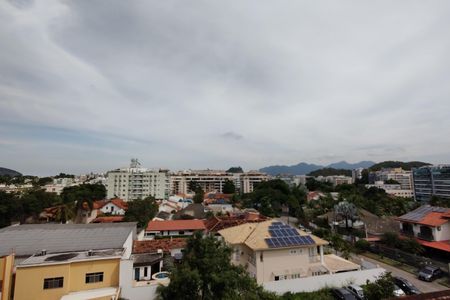 Apartamento à venda com 225m², 3 quartos e 2 vagas Apartamento à venda com 225m², 3 quartos e 2 vagasVista