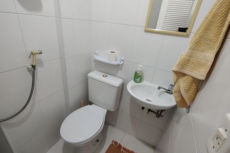 Apartamento à venda com 225m², 3 quartos e 2 vagas Apartamento à venda com 225m², 3 quartos e 2 vagasBanheiro de serviço