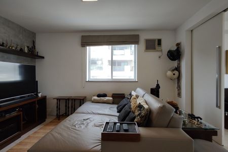 Apartamento à venda com 225m², 3 quartos e 2 vagas Apartamento à venda com 225m², 3 quartos e 2 vagasSala 2