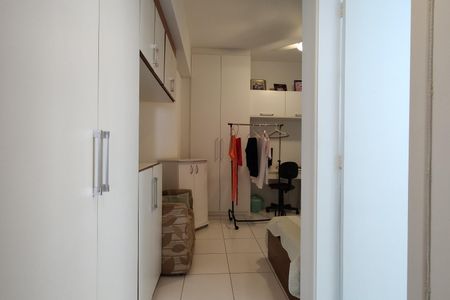 Apartamento à venda com 225m², 3 quartos e 2 vagas Apartamento à venda com 225m², 3 quartos e 2 vagasQuarto 3 - Suíte