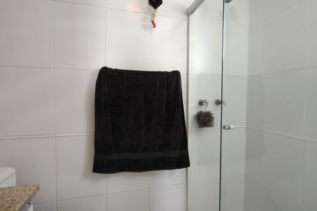 Apartamento à venda com 225m², 3 quartos e 2 vagas Apartamento à venda com 225m², 3 quartos e 2 vagasBanheiro da Suíte 1