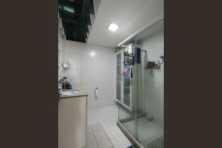 Apartamento à venda com 225m², 3 quartos e 2 vagasBanheiro da Suíte 2