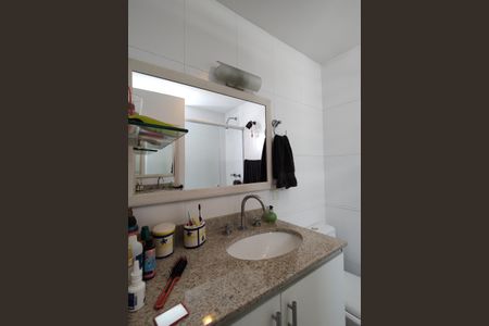 Apartamento à venda com 225m², 3 quartos e 2 vagasBanheiro da Suíte 1