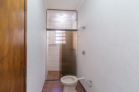Casa à venda com 200m², 3 quartos e 2 vagas Casa à venda com 200m², 3 quartos e 2 vagasBanheiro da suíte 2