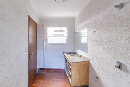 Casa à venda com 200m², 3 quartos e 2 vagas Casa à venda com 200m², 3 quartos e 2 vagasBanheiro da suíte 3