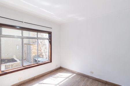 Casa à venda com 200m², 3 quartos e 2 vagas Casa à venda com 200m², 3 quartos e 2 vagasSala