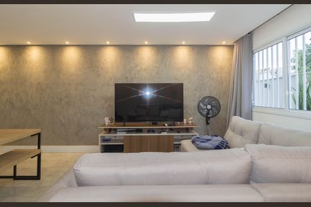 Casa de condomínio à venda com 180m², 3 quartos e 2 vagasSala