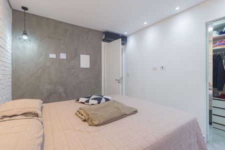 Casa de condomínio à venda com 180m², 3 quartos e 2 vagasSuíte 2