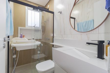 Casa de condomínio à venda com 180m², 3 quartos e 2 vagasBanheiro - Suíte 1