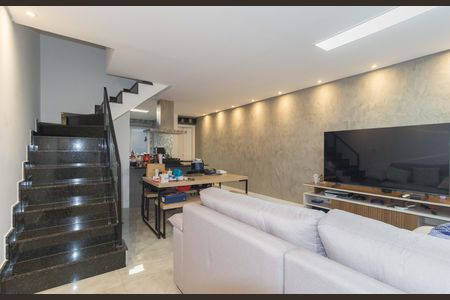 Casa de condomínio à venda com 180m², 3 quartos e 2 vagasSala