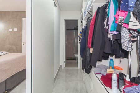 Casa de condomínio à venda com 180m², 3 quartos e 2 vagasCloset - Suíte 2
