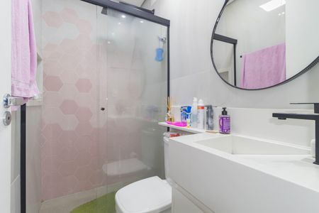 Casa de condomínio à venda com 180m², 3 quartos e 2 vagasBanheiro - Suíte 2