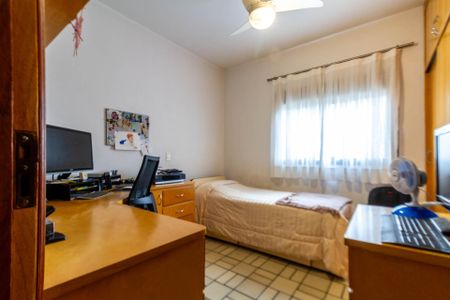 Apartamento à venda com 172m², 4 quartos e 2 vagas Apartamento à venda com 172m², 4 quartos e 2 vagasQuarto 1