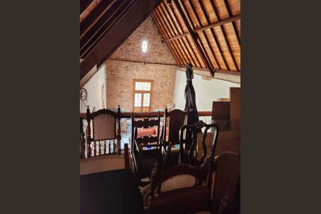 Casa à venda com 178m², 2 quartos e sem vaga