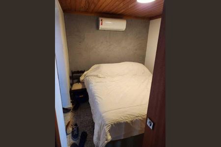 Casa à venda com 178m², 2 quartos e sem vaga