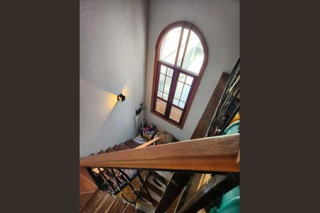 Casa à venda com 178m², 2 quartos e sem vaga