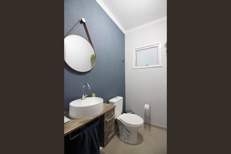 Casa à venda com 137m², 3 quartos e 2 vagasLavabo