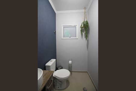 Casa à venda com 137m², 3 quartos e 2 vagasLavabo