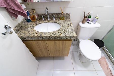 Apartamento à venda com 53m², 2 quartos e 1 vagaBanheiro Social