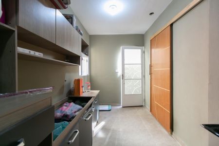 Casa à venda com 150m², 4 quartos e 2 vagas Casa à venda com 150m², 4 quartos e 2 vagasÁrea de Serviço