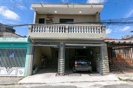 Casa à venda com 150m², 4 quartos e 2 vagas Casa à venda com 150m², 4 quartos e 2 vagasGaragem