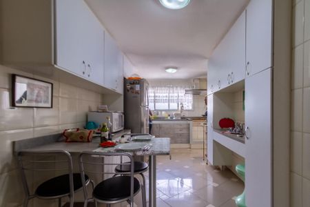 Apartamento à venda com 240m², 3 quartos e 2 vagasCozinha