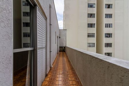 Apartamento à venda com 240m², 3 quartos e 2 vagasSacada/Quarto 3