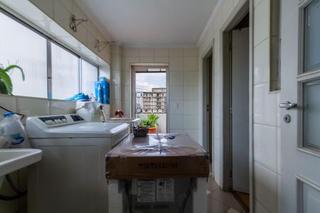 Apartamento à venda com 240m², 3 quartos e 2 vagasCozinha