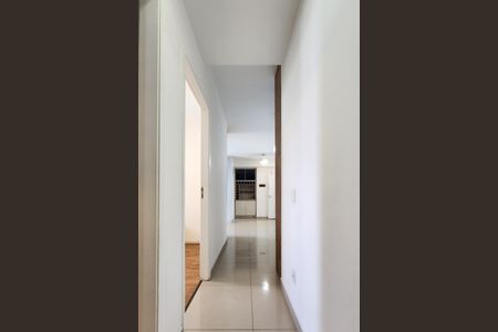 Apartamento à venda com 93m², 3 quartos e 2 vagasCorredor 