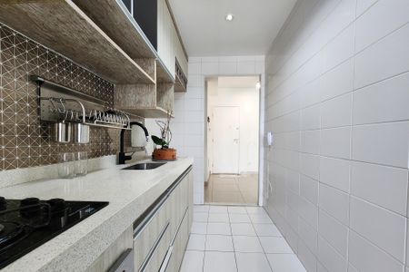 Apartamento à venda com 93m², 3 quartos e 2 vagasCozinha 