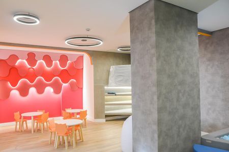 Apartamento à venda com 75m², 2 quartos e 2 vagasÁrea comum - Salão de festas